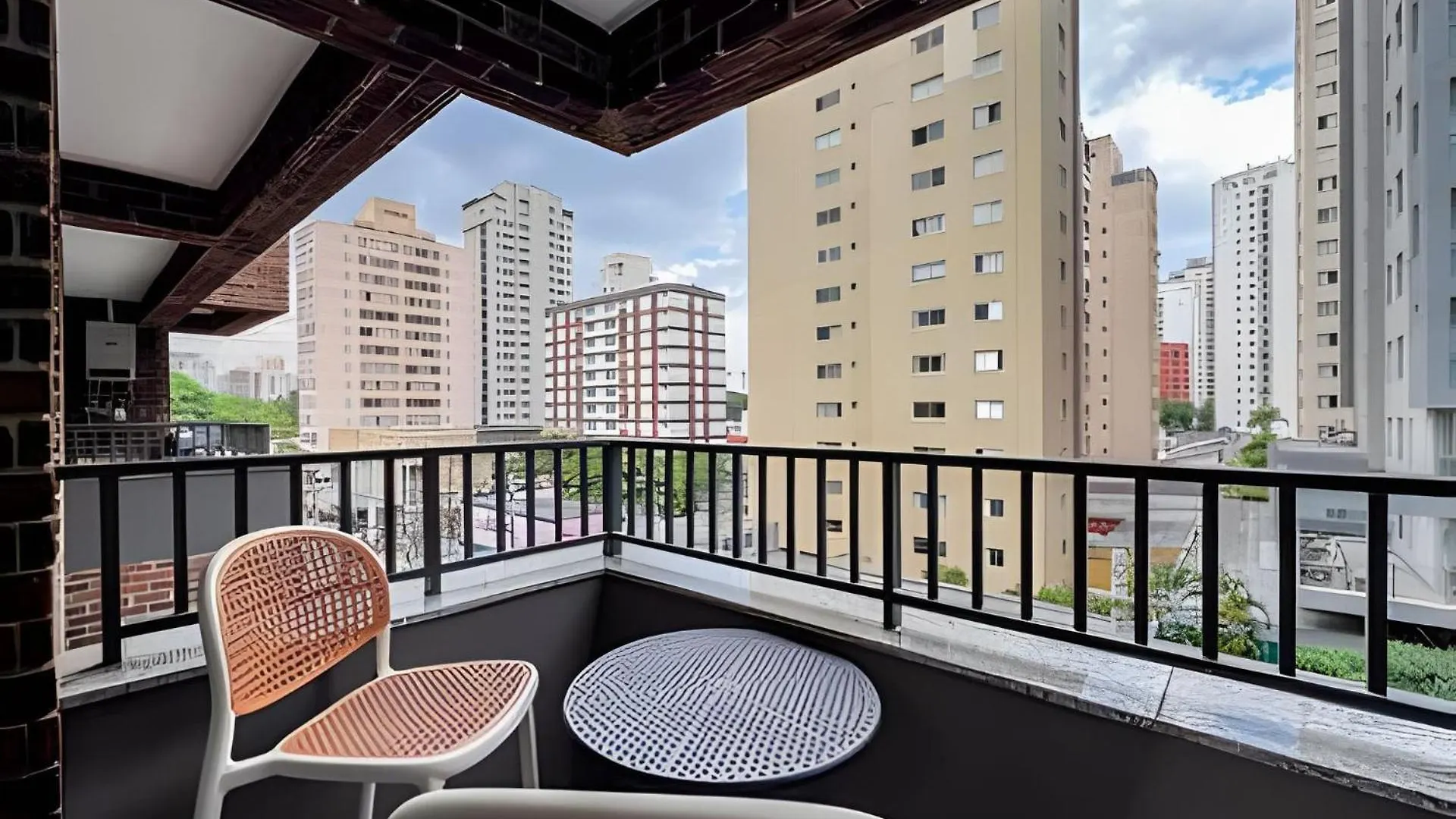 Lindo Estudio Recem Reformado Em Moema! Sao Paulo